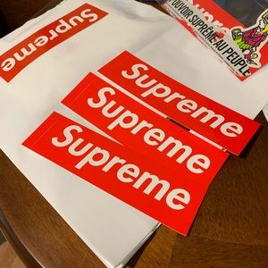 Supreme Box Logo